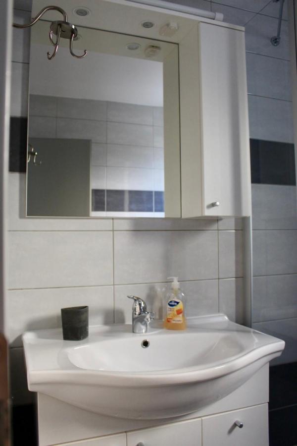 Filipovic Apartmani Medulin Exterior foto